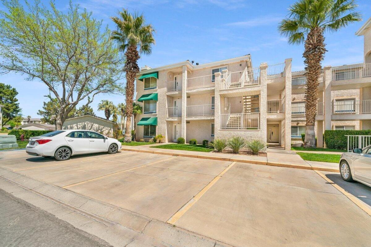 Modern Resort Condo - Pools, Courts & Scenic Views St. George Bagian luar foto